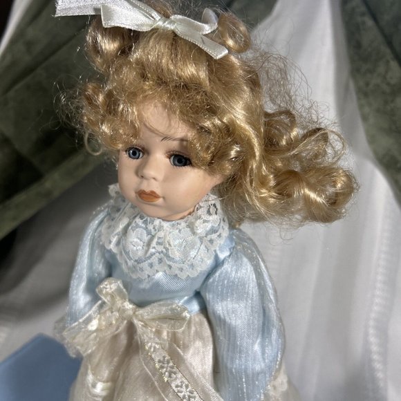 beautiful porcelain doll 12” Blue satin dress with layers of lace Curly hair - Picture 3 of 9